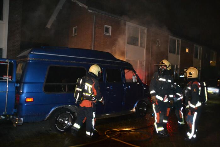 Amerikaanse bestelbus verwoest door brand