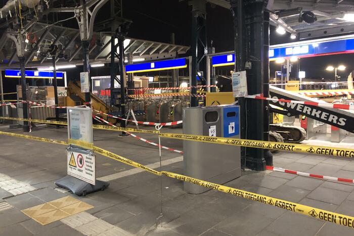 Treinstation Leeuwarden afgesloten door verwijderen asbest