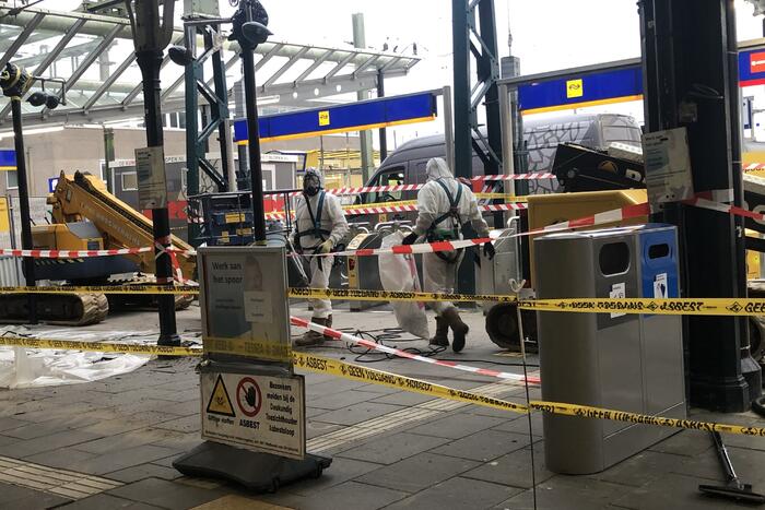 Treinstation Leeuwarden afgesloten door verwijderen asbest