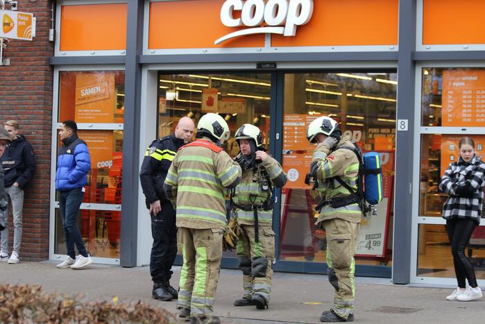 Supermarkt Coop ontruimd wegens vreemde lucht