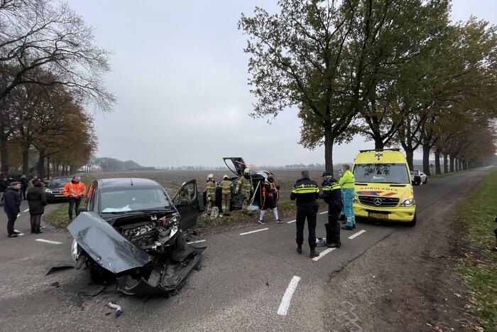 Pieten in botsing met bestelwagen op kruising