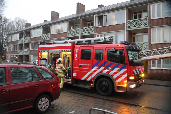 Brand in een trappenhuis van flatgebouw