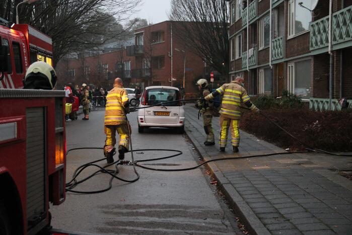 Brand in een trappenhuis van flatgebouw
