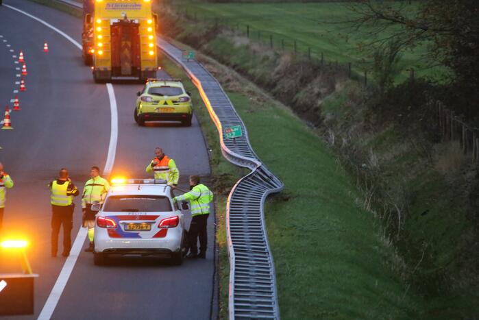Ongeval tussen busje en vrachtwagen