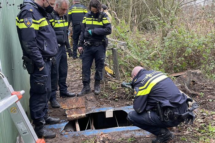 Politie vindt ondergrondse container met hennepkwekerij