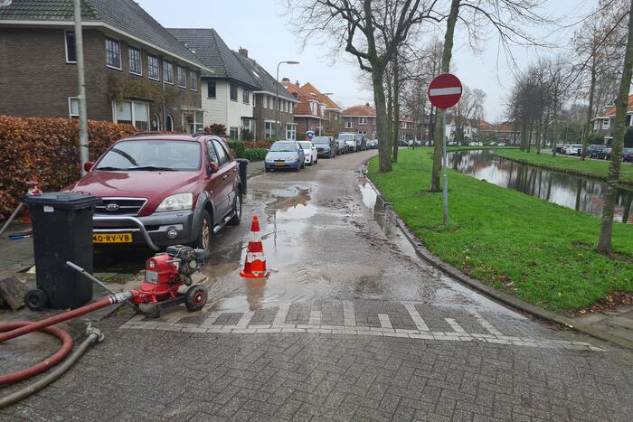 Waterleiding geraakt bij werkzaamheden
