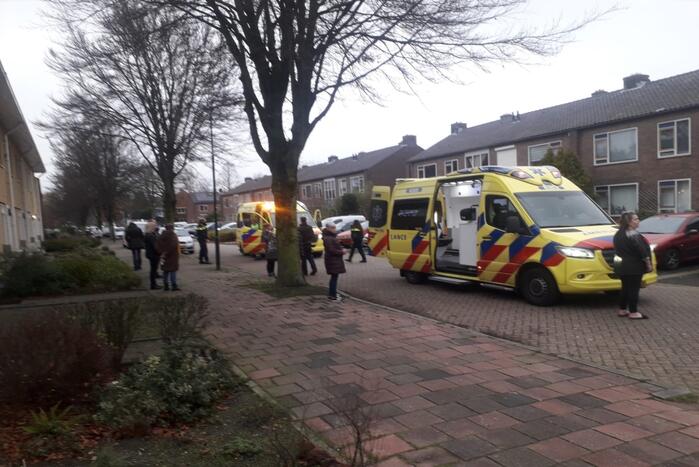 Meerdere personen ademen rook in bij brand