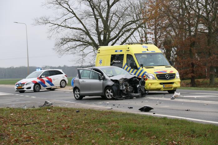 Ravage na botsing tussen twee voertuigen
