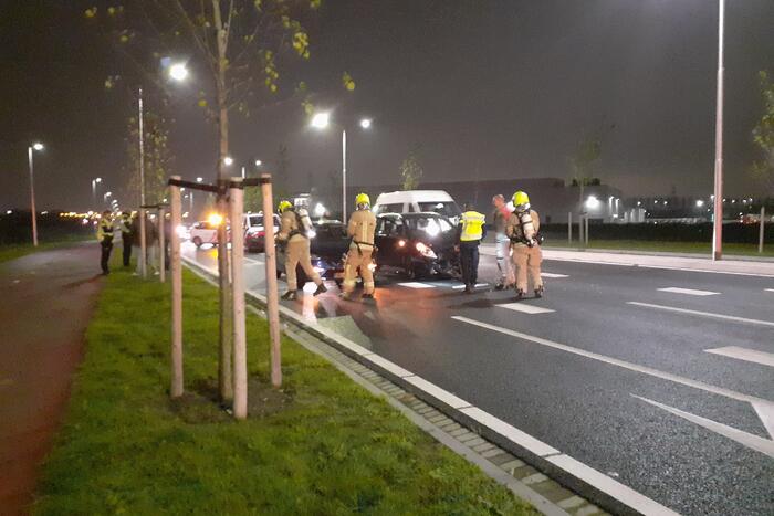 Gewonde bij aanrijding tussen twee auto's