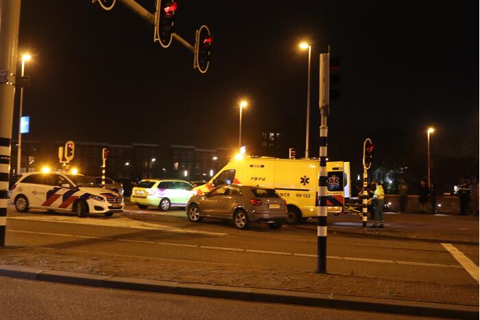 Scooterrijder gewond bij aanrijding met auto