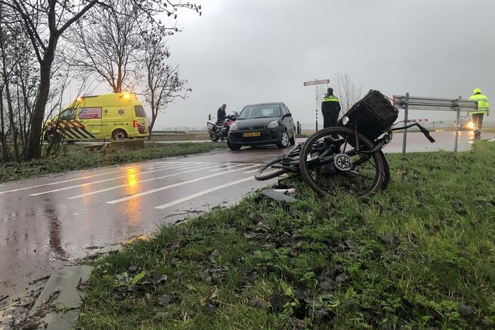 Fietser gewond bij aanrijding met auto