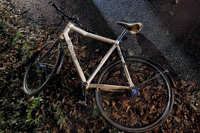 Twee gewonden bij zware aanrijding tussen scooter en fiets