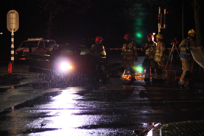 Fikse schade bij botsing tussen twee wagens