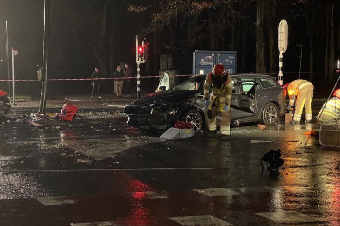Fikse schade bij botsing tussen twee wagens