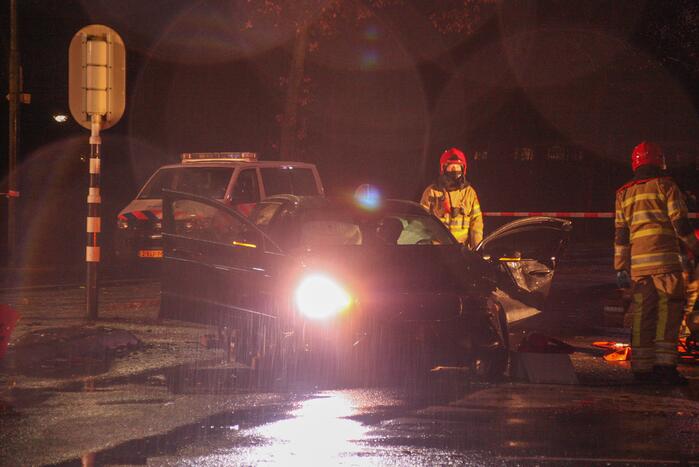 Fikse schade bij botsing tussen twee wagens