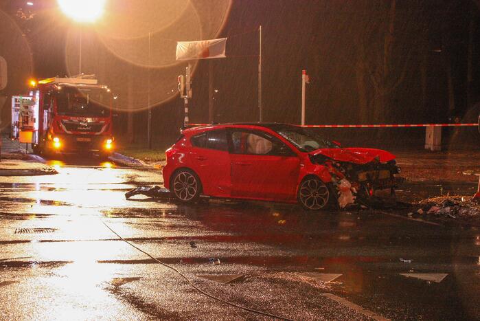 Fikse schade bij botsing tussen twee wagens