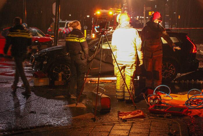 Fikse schade bij botsing tussen twee wagens