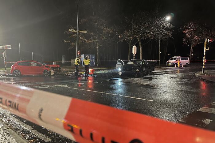 Fikse schade bij botsing tussen twee wagens