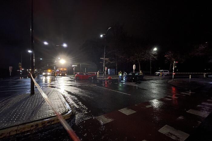 Fikse schade bij botsing tussen twee wagens