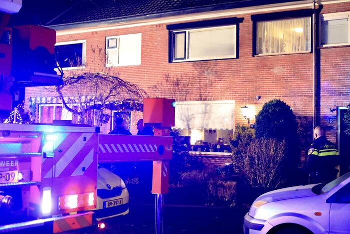 Brand in schoorsteen trekt aandacht van veel buurtbewoners