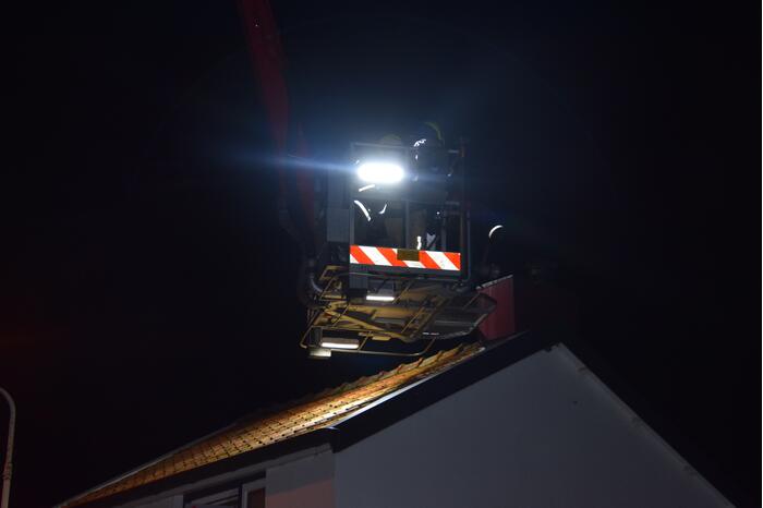 Schoorsteen geveegd na brand