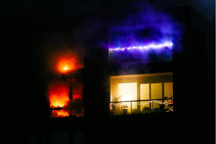 Zwaargewonden bij brand in appartementencomplex