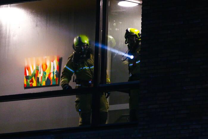Zwaargewonden bij brand in appartementencomplex