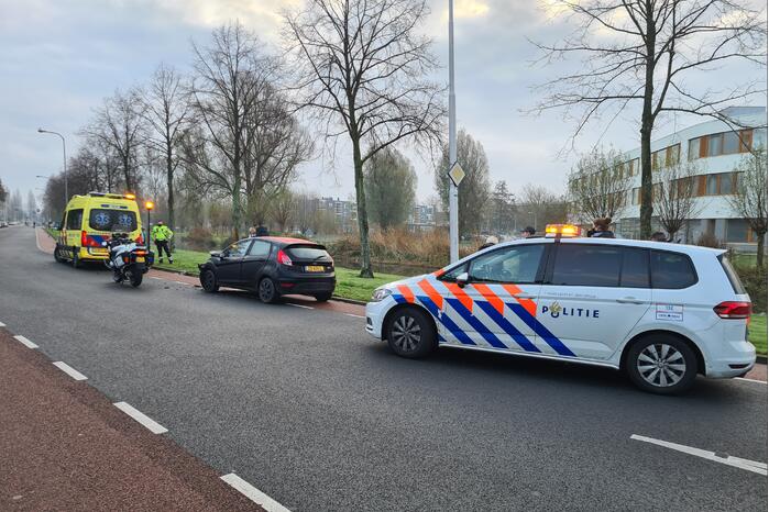 Drie auto's betrokken bij kop-staart botsing