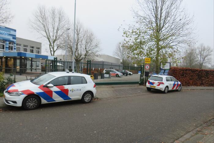 Acht locaties van ROC Rivor gesloten na dreigementen