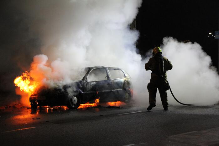 Auto verwoest door brand