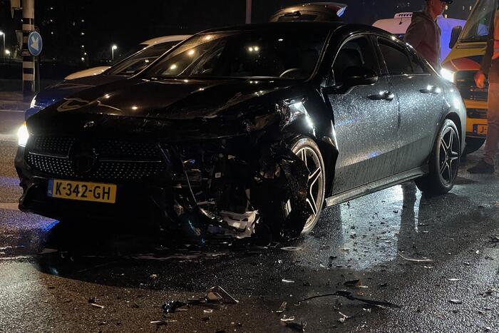 Ravage bij ongeval tussen meerdere voertuigen