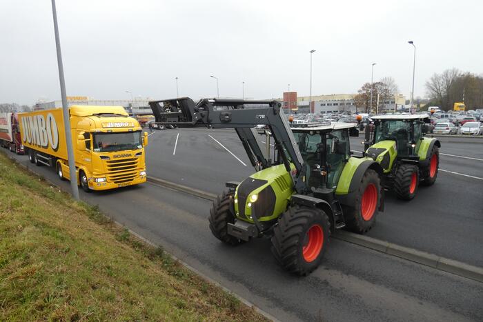 Distributiecentrum Jumbo geblokkeerd door boeren