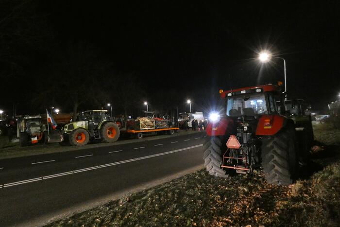 Distributiecentrum Jumbo geblokkeerd door boeren