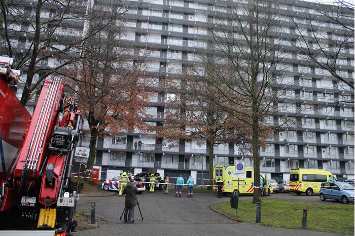 #Brunssum Hulpdiensten massaal ingezet voor flat Henri Dunantstraat Brunssum.