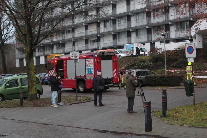 Hulpdiensten massaal ingezet voor flat