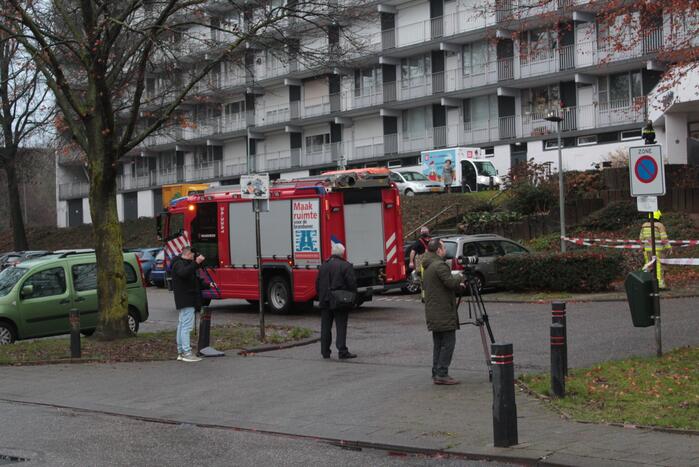 Hulpdiensten massaal ingezet voor flat