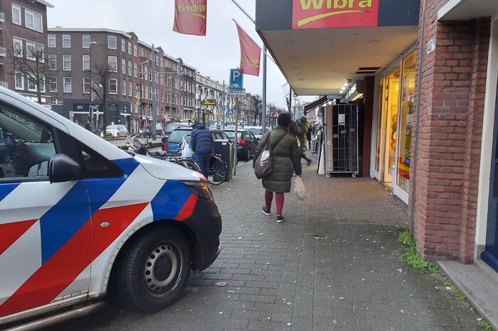 Politie aanwezig door overval op Wibra