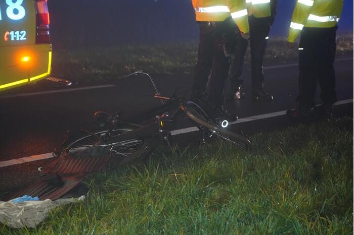 Fietser zwaargewond bij aanrijding met auto