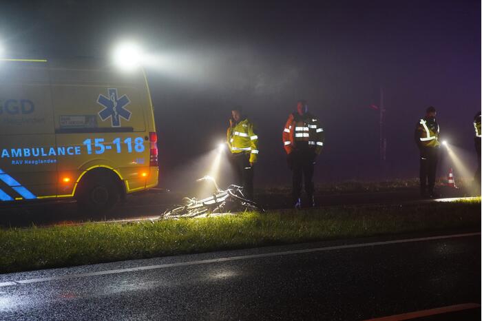 Fietser zwaargewond bij aanrijding met auto