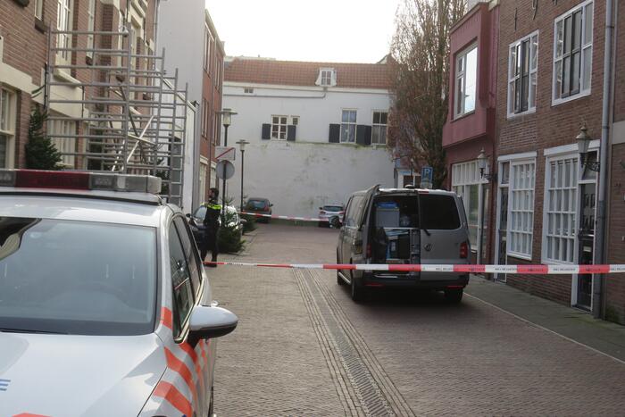 Bewoner vastgebonden bij gewelddadige overval