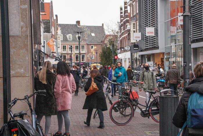Enorme drukte in binnenstad na aankondiging sluiting winkels