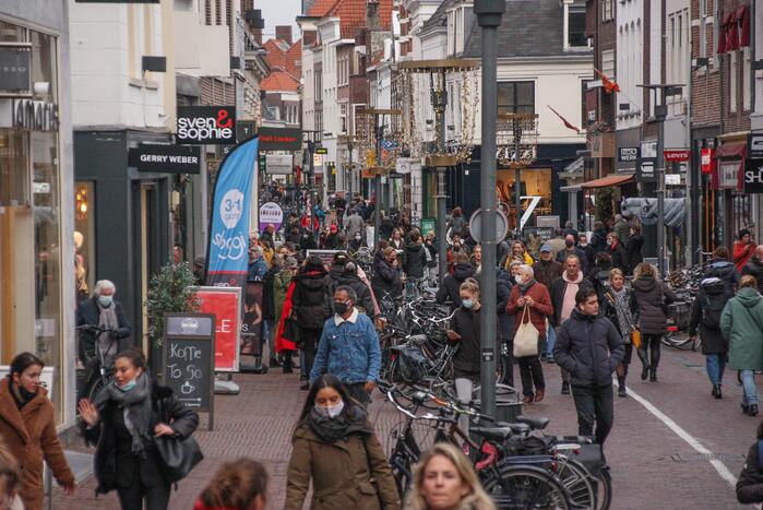 Enorme drukte in binnenstad na aankondiging sluiting winkels