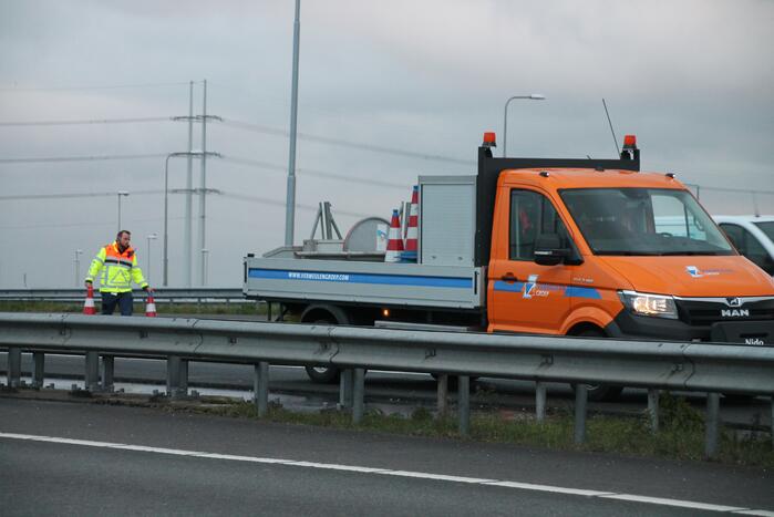 Flinke vertraging door aanrijding op snelweg