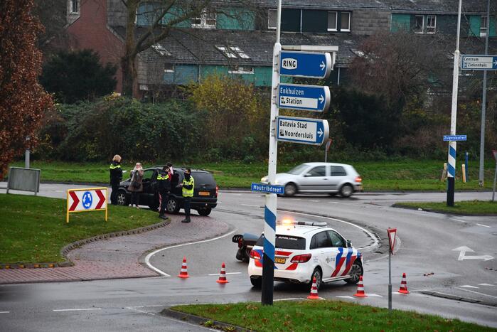 Aanrijding tussen auto en motor