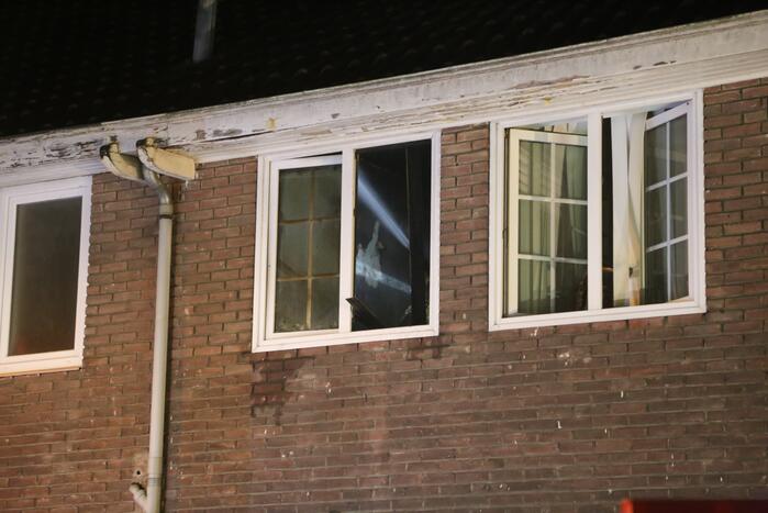 Veel rook bij brand in woning
