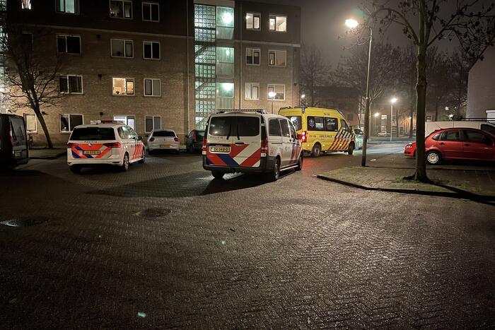 Auto belandt in sloot, inzittenden gevlucht