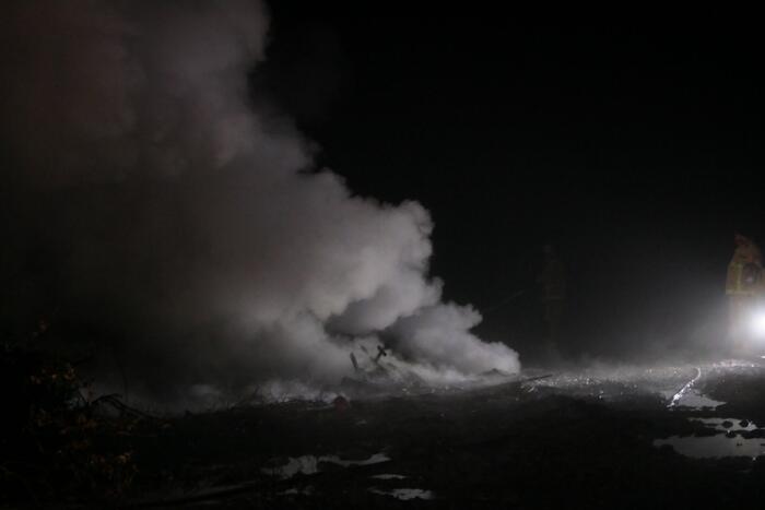 Flinke rookpluimen bij aangestoken buitenbrand
