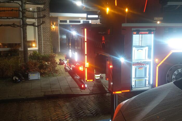 Brand in schoorsteen van woning
