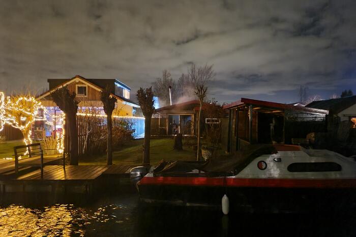 Flinke brand in houten chalet