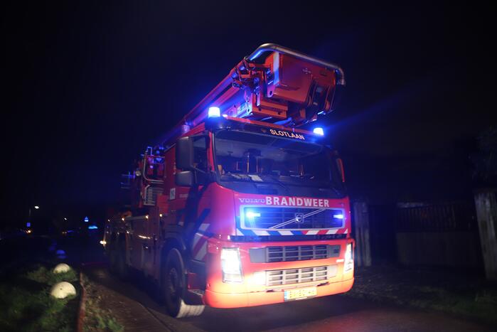 Flinke brand in houten chalet